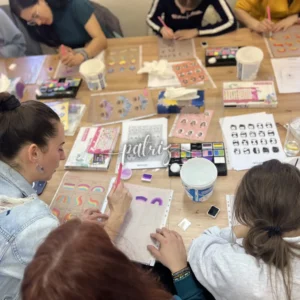 Ukázka z kurzu Malování na obličej pro skupinu účastníků. Workshop Facepainting pořádala Fajná chůva - Patrizia © patriz.art
