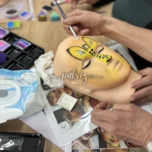 Ukázka z kurzu Malování na obličej pro skupinu účastníků. Workshop Facepainting pořádala Fajná chůva - Patrizia © patriz.art